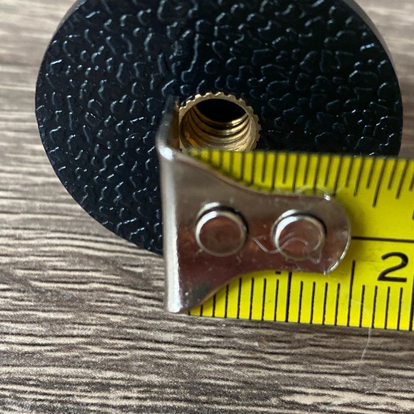 GoPro Adapter Mount For Mini Tripod or Monopod - Picture 2 of 7